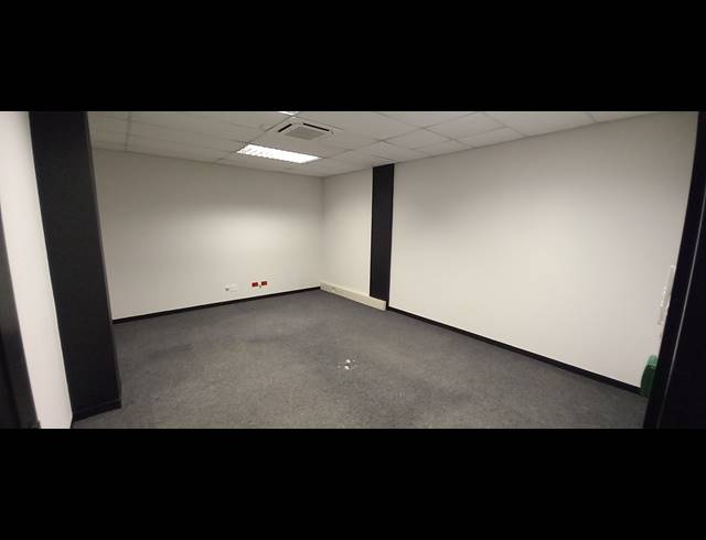 669M² OFFICE TO LET IN BRYANSTON